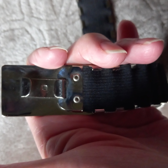 1970's vintage silver tone elastic belt - Picture 5 of 8